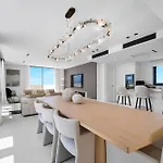 Апартаменты Luxury Atico Higueron West 4431