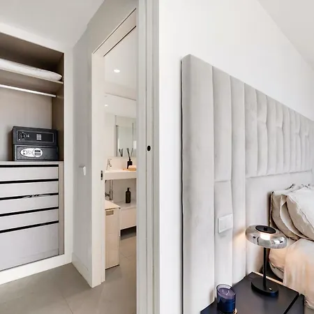 Daire Luxury Atico Higueron West 4431 *